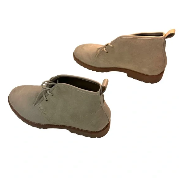 Coach Men’s Desert Boot Suede Leather Color: Sand Size:11.5 NEW.